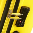 American Tourister Bon Air Spinner négy kerekes gurulós bőrönd (Wizzair, Ryanair kézipoggyász méret) feketeAmerican Tourister Bon Air Spinner négy kerekes gurulós bőrönd (Wizzair, Ryanair kézipoggyász méret) sárga
