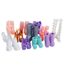 12 darabos kis játék cipő csizma szett barbie babákhoz