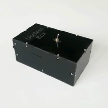 Useless box - haszontalan doboz, vicces ajándék
